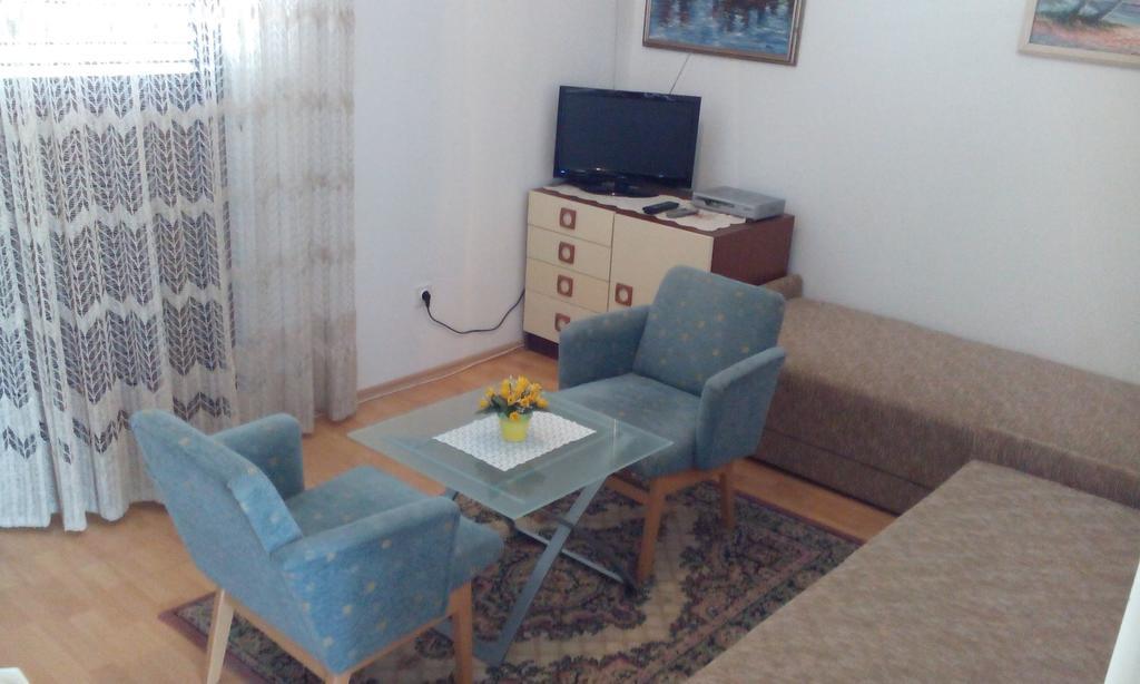 פטרצ'אנה Apartment Basic מראה חיצוני תמונה