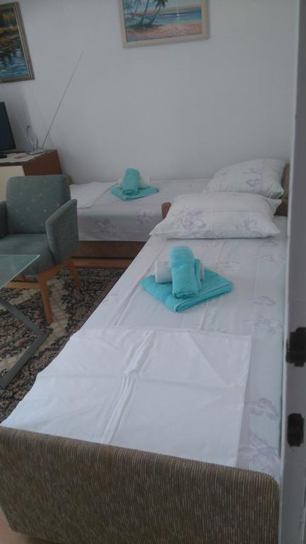 פטרצ'אנה Apartment Basic מראה חיצוני תמונה