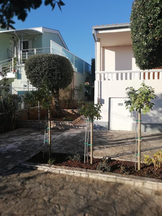 פטרצ'אנה Apartment Basic מראה חיצוני תמונה